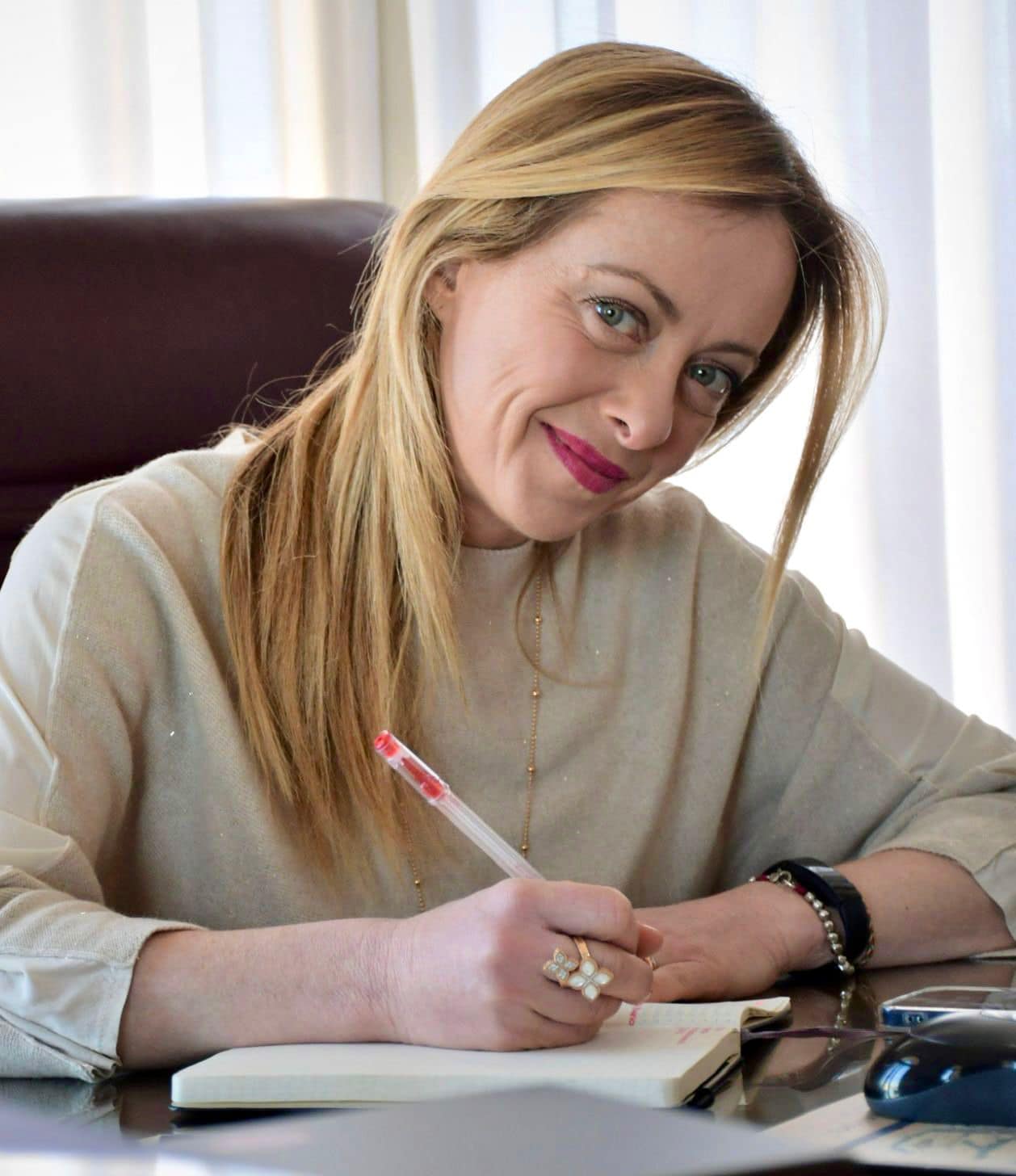 Правозащитни групи и опозиционни партии в Италия разкритикуваха остро определяйки