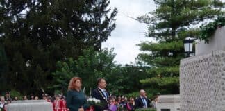 Илияна Йотова и кметът на Велико Търново