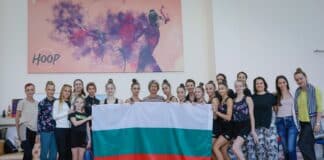 Министър Лечева посети тренировка на гимнастичките ни