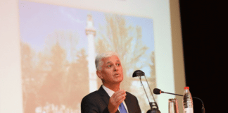 Министър на отбраната Димитър Стоянов