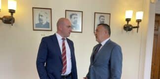 Министърът на туризма и кметът на Карлово