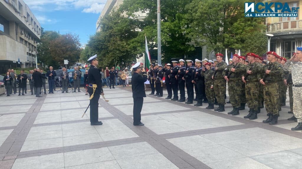 Военен строй