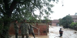 Военнослужещи