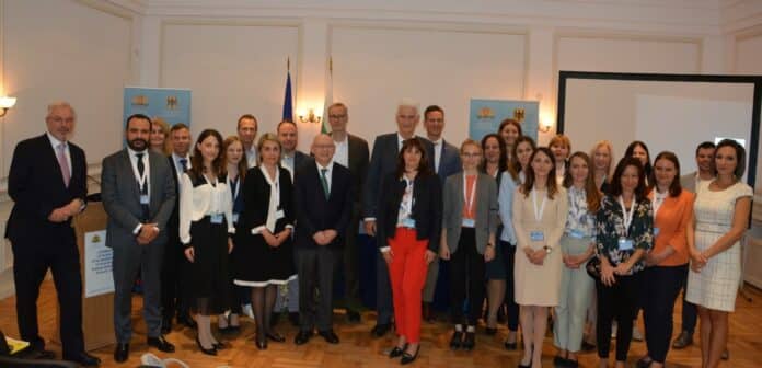 Заключителна конференция