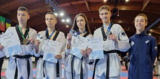 Български състезатели