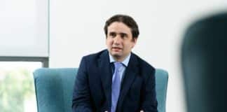 Божидар Божанов