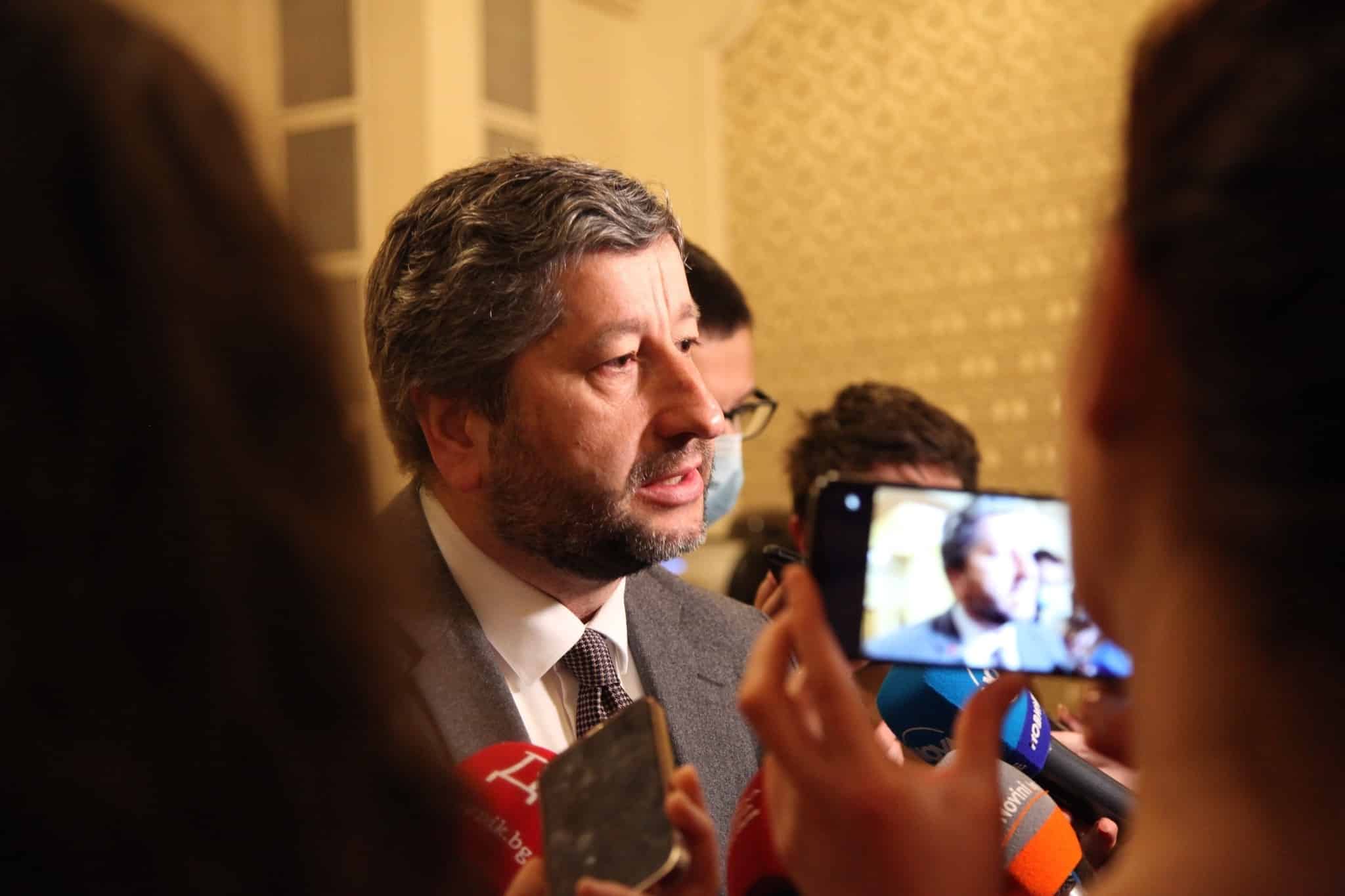 Съпредседателят на Демократична България ДБ Христо Иванов определи за смяна на