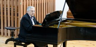 Проф. д.н. Филип Павлов