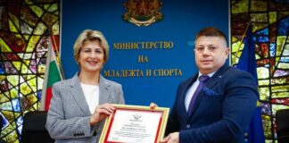 Весела Лечева