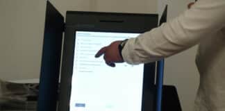 Машина за гласуване