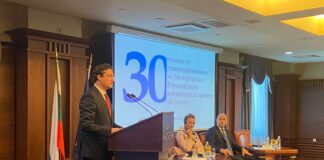 Министър Крум Зарков