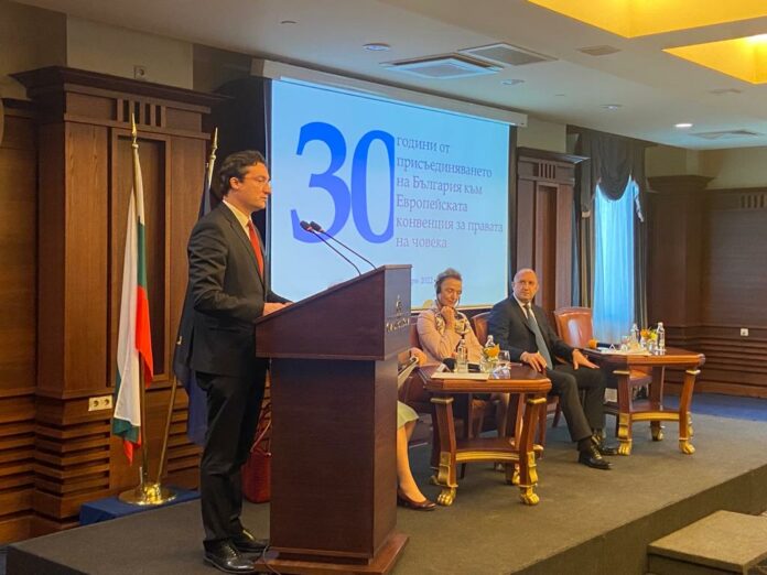 Министър Крум Зарков