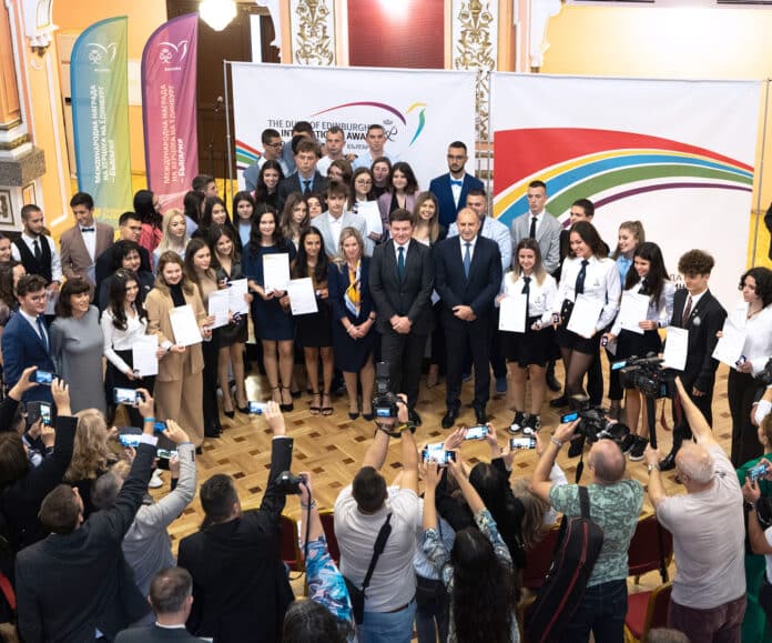 Награждаване