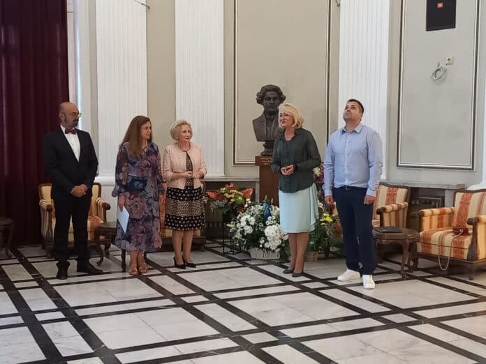 Откриване на бюст паметник