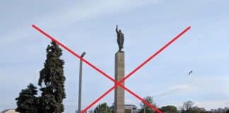 Паметник "Альоша"