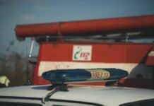 Пожарен и полицейски автомобил, пожар