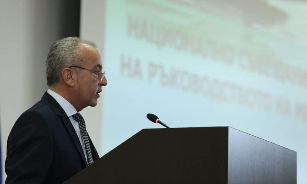 Премиер Гълъб Донев