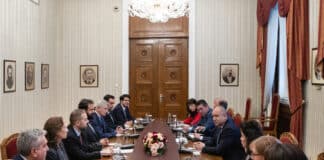 Президентът Румен Радев по време на срещата