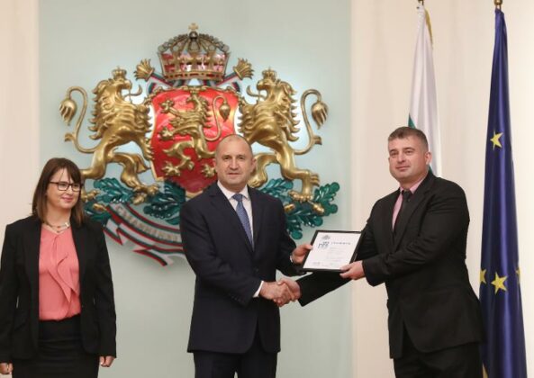 Награда „Джон Атанасов“