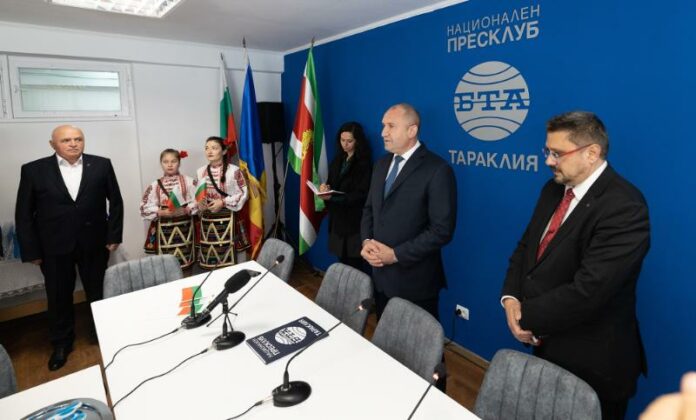 Румен Радев