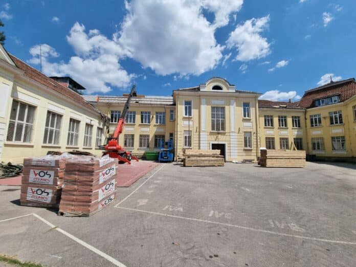 Ремонт, училище