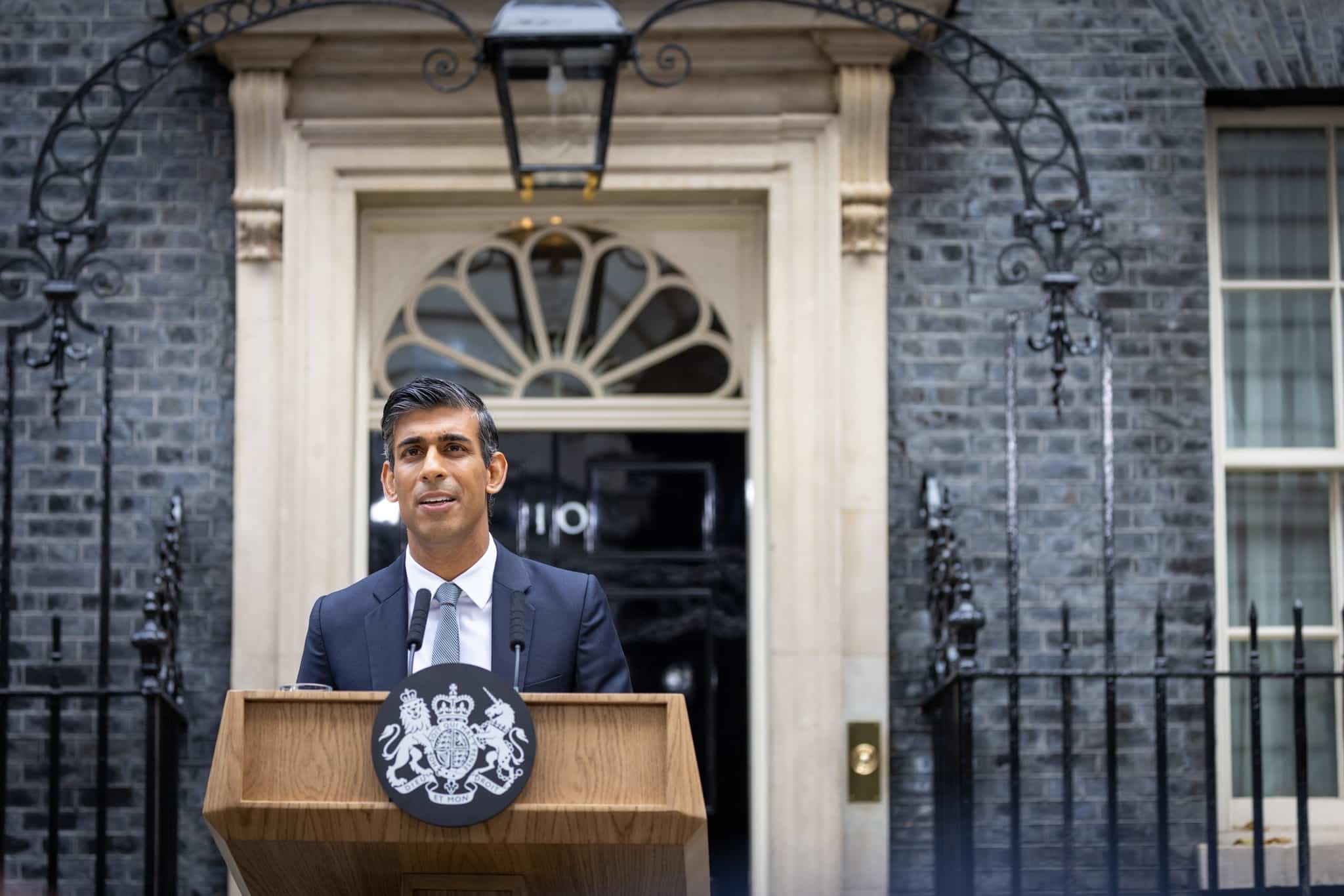 Министър председателят на Великобритания Риши Сунак ще посрещне президента на