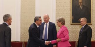 Среща в парламента