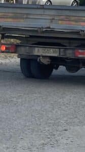 Изхвърляне на отпадъци в дере