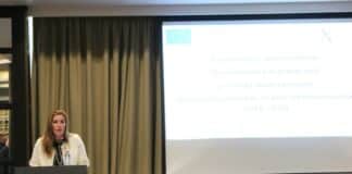 Надя Младенова