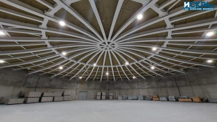 Спортна зала "Арена Бургас"