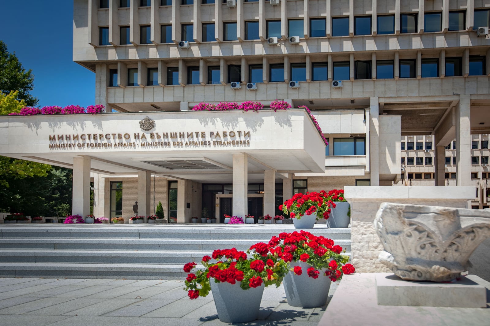 От Министерството на външните работи МВнР препоръчват на българите намиращи