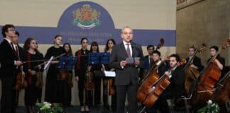 Премиер Гълъб Донев