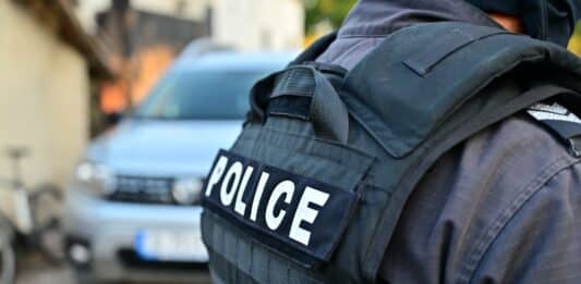 Спецакция, полицай, МВР, униформа