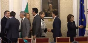 Среща между "Продължаваме промяната" и ГЕРБ