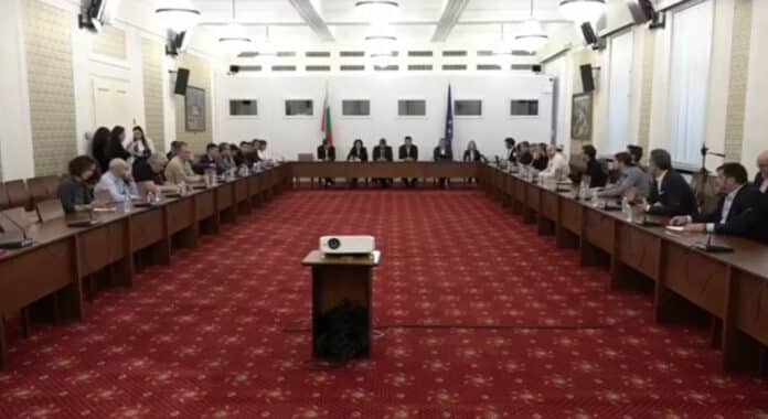 Среща в парламента