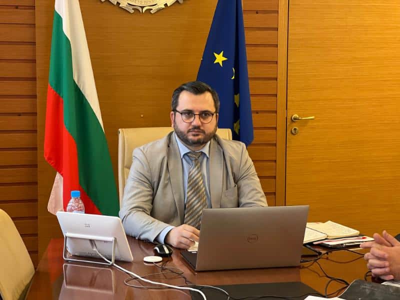 Случаят със задържаните български риболовни кораби е прецедент“, заяви пред