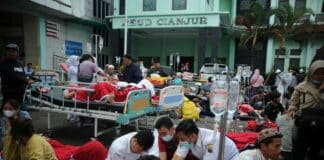 Земетресение в Чанджур, Индонезия.