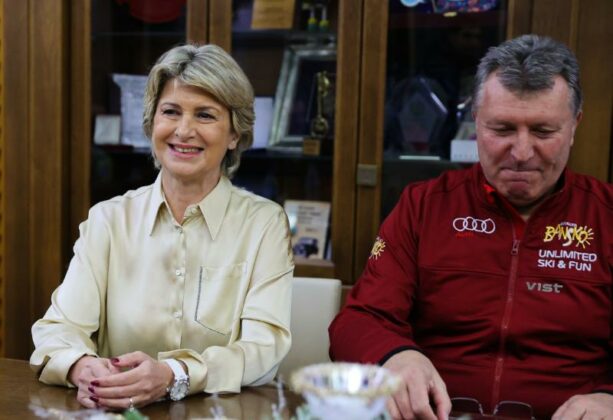 Весела Лечева