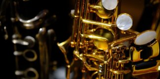 Саксофон, джаз