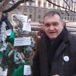 Георги Георгиев до елхата
