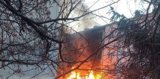 Горящ автомобил.