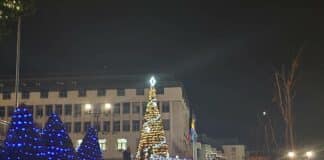 Коледна украса в Асеновград