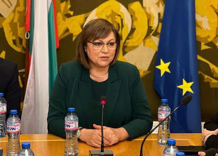 Лидерът на парламентарната група на БСП Корнелия Нинова разкритикува президентската
