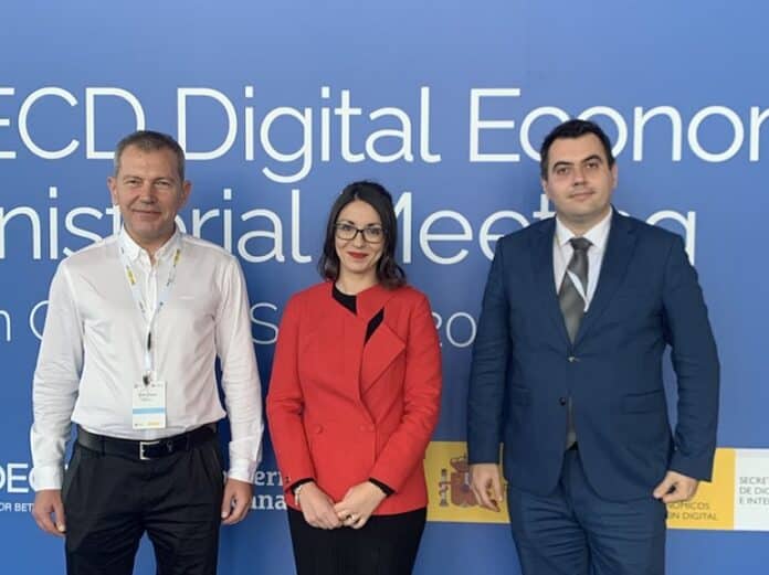 Георги Тодоров, Емилия Стоименова–Дух и Благовест Кирилов