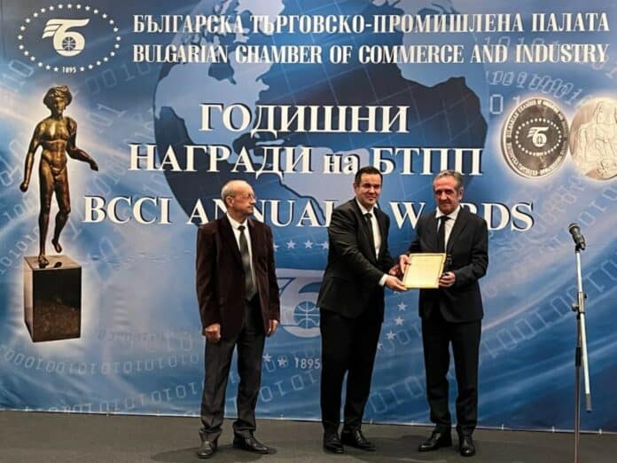 Никола Стоянов