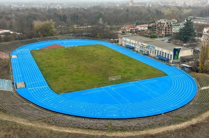 Лекоатлетическа писта