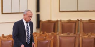 Премиер Гълъб Донев