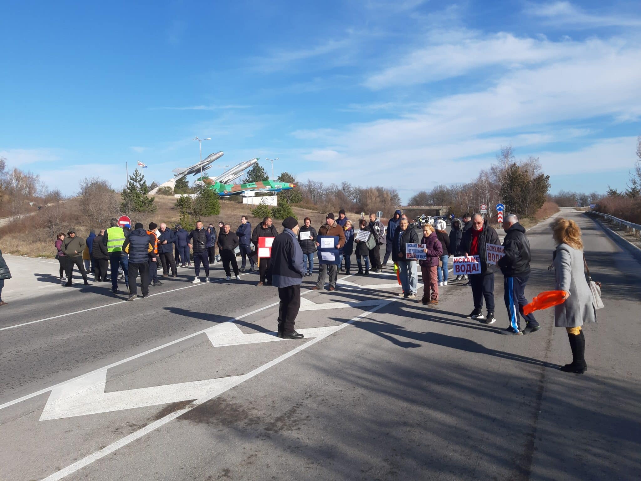 Жителите на Омуртаг ще блокират главния път София Варна днес от