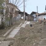 Разбити стълби