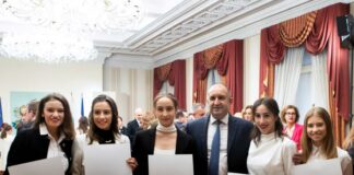 Румен Радев